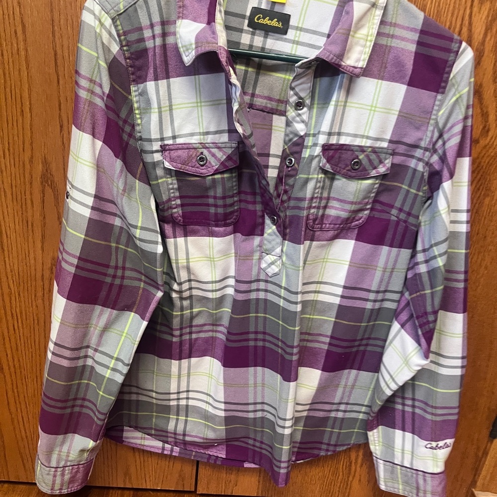 Cabela's Purple Plaid Women's Three Quarter Shirt